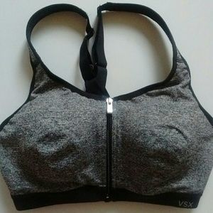 NWT, Victoria's Secret front-close Sport Bra